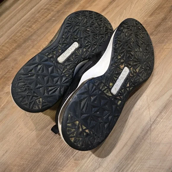 Nike Air Max Bella Black & White Athletic Sneakers Womans Size 11 - Picture 7 of 7